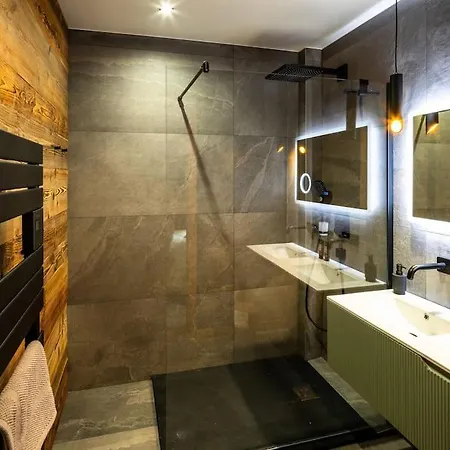 De Gamme * L'echappee Belle * Chalet *